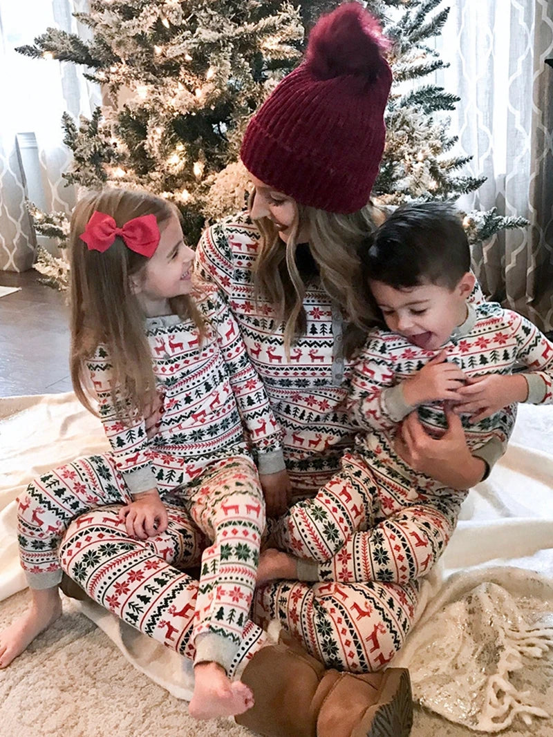 Christmas Family Pajamas Set Mom Daughter Dad Son Matching Outfits Cute All Over Print Homewear Boys Girls Pjs Xmas Look Pyjamas