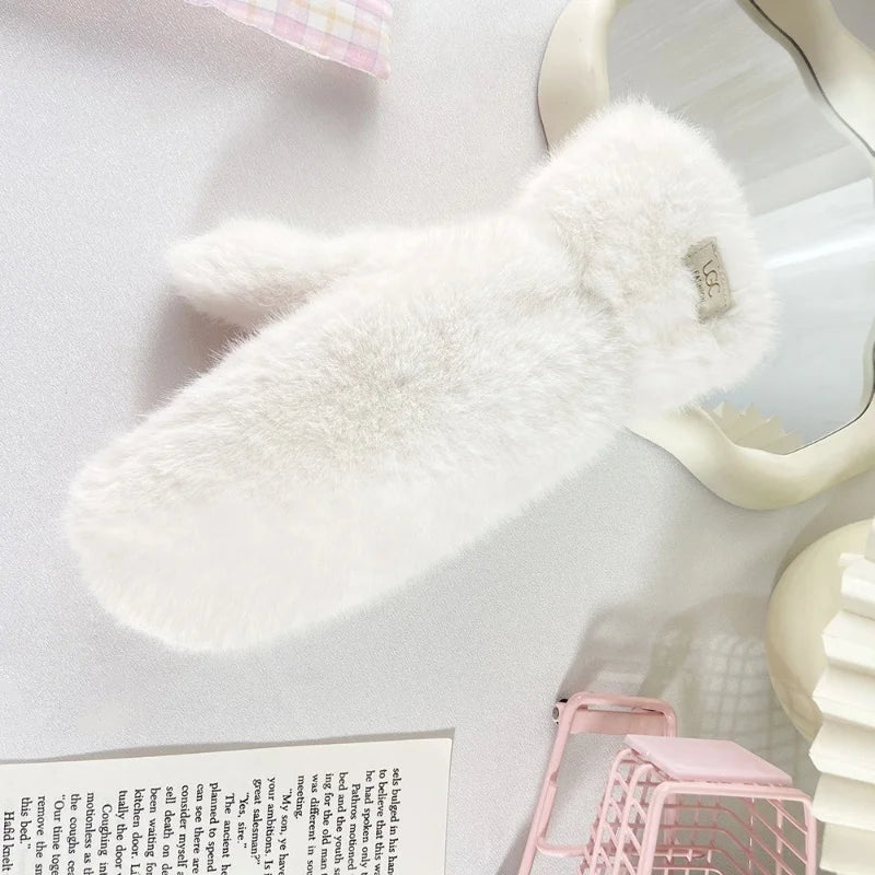 Plush Fluffy Gloves ColdProtection Windproof Thick Mittens Winter Warm Furry Gloves for Women Lovely Soft Outdoor Cycling Gloves