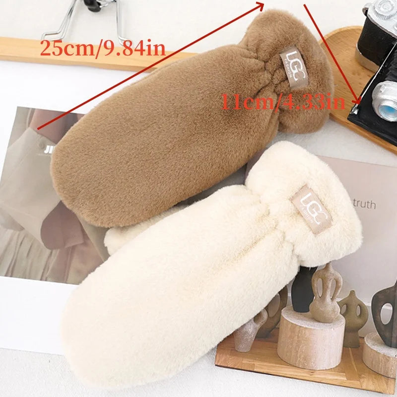 Plush Fluffy Gloves ColdProtection Windproof Thick Mittens Winter Warm Furry Gloves for Women Lovely Soft Outdoor Cycling Gloves