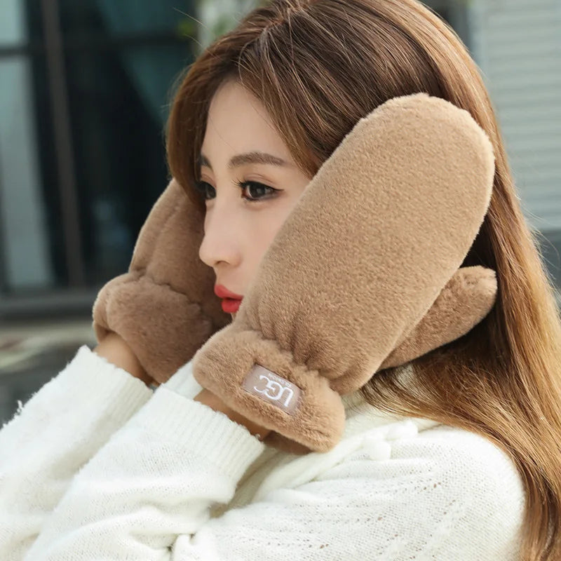 Plush Fluffy Gloves ColdProtection Windproof Thick Mittens Winter Warm Furry Gloves for Women Lovely Soft Outdoor Cycling Gloves