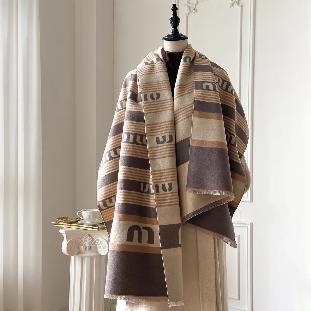 New Brand Elegance Two-Sided Print Scarf Soft Warm Fringe Pashmina Shawl Autumn and Winter Outdoor Coldproof Windproof Blanket